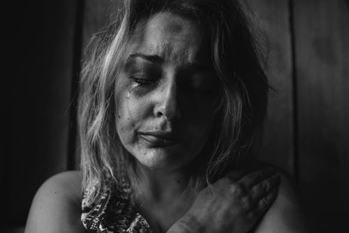 prayers for anxiety - crying woman