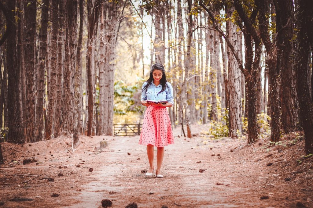 Woman, Reading