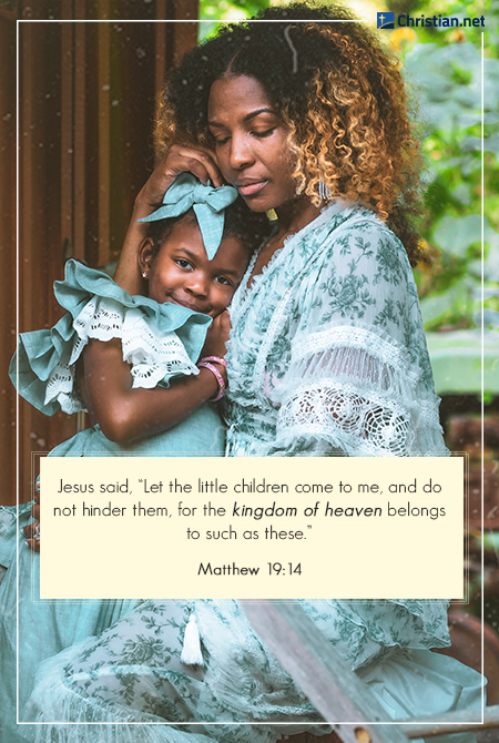 young black mother holding her daughter in a turquoise dress, prayer verse for daughters
