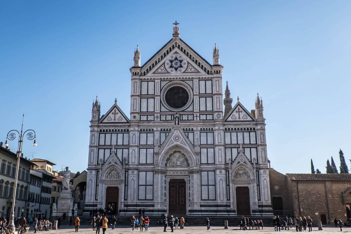 Basilica Di Santa Croce Is The Resting Place For Which Famous Renaissance Painter