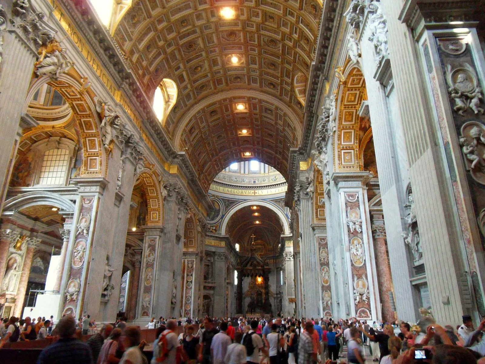 Which Best Describes The Architectural Features Of The Basilica