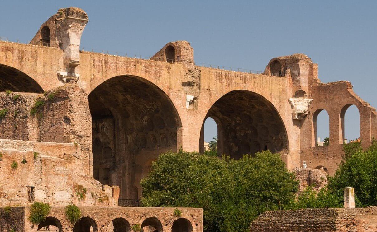 Who Built The Basilica Of Maxentius
