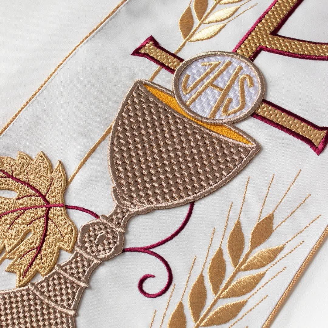 Chasubles in the Resurrection Period – Joy and Hope